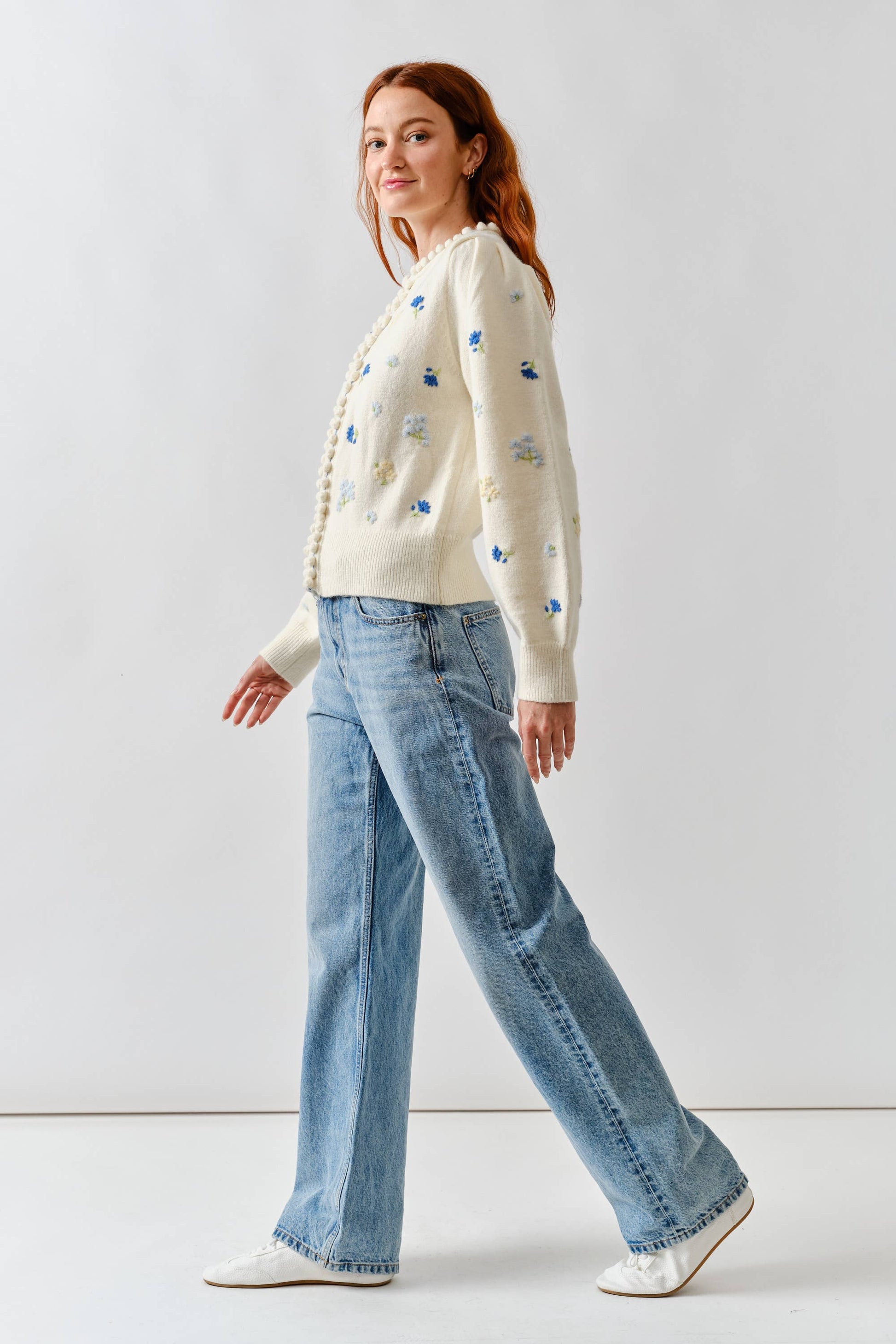 FLOWER EMBROIDERED CARDIGAN W/POMPOM EDGE