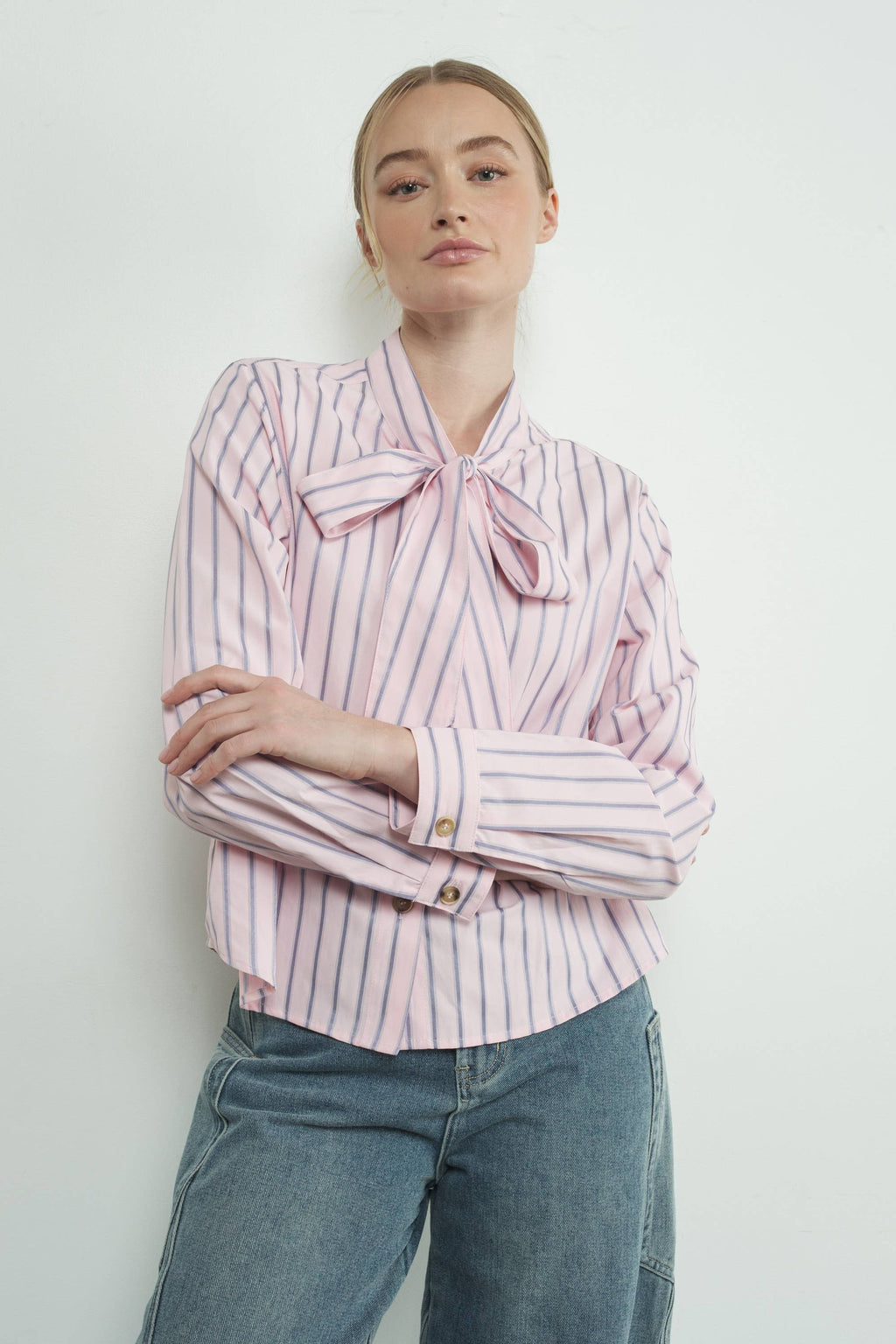 STRIPED BOW TIE SHIRT - BEIGE