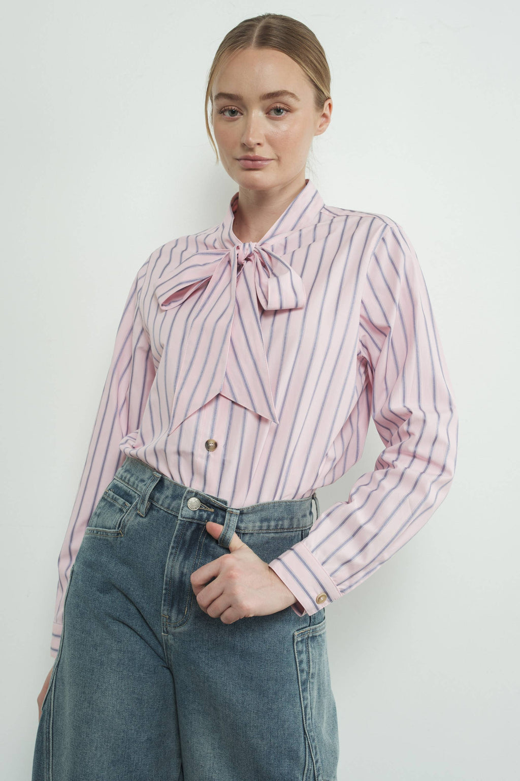 STRIPED BOW TIE SHIRT - BEIGE