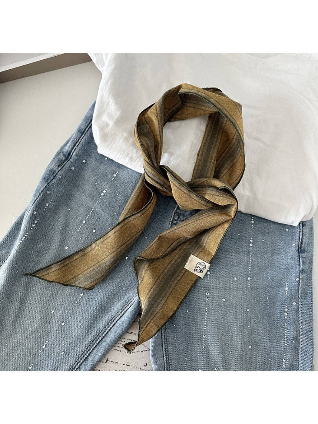 Scarvii - Vintage Striped Triangle Scarf