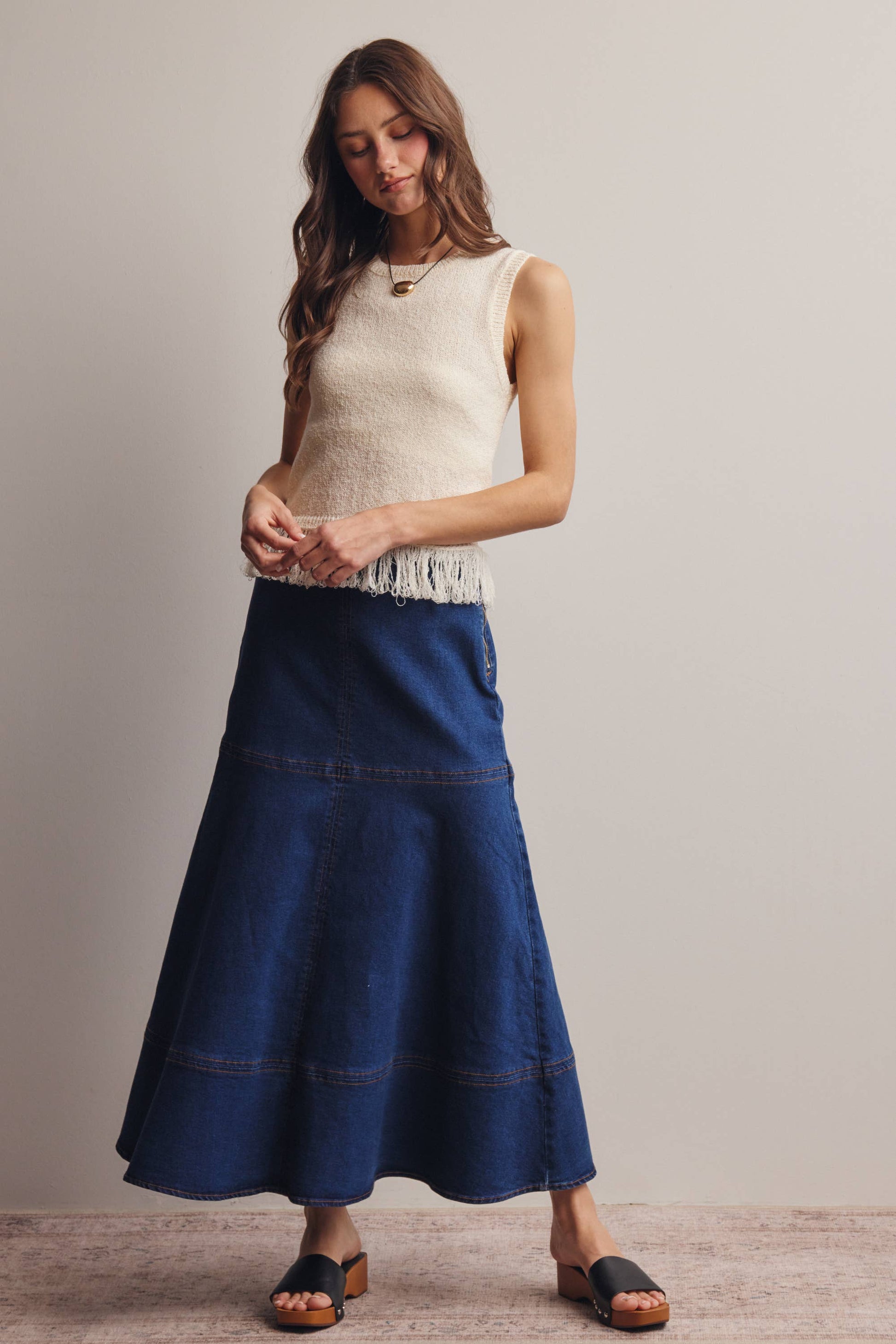 Fringe Hem Sleeveless Knit Top