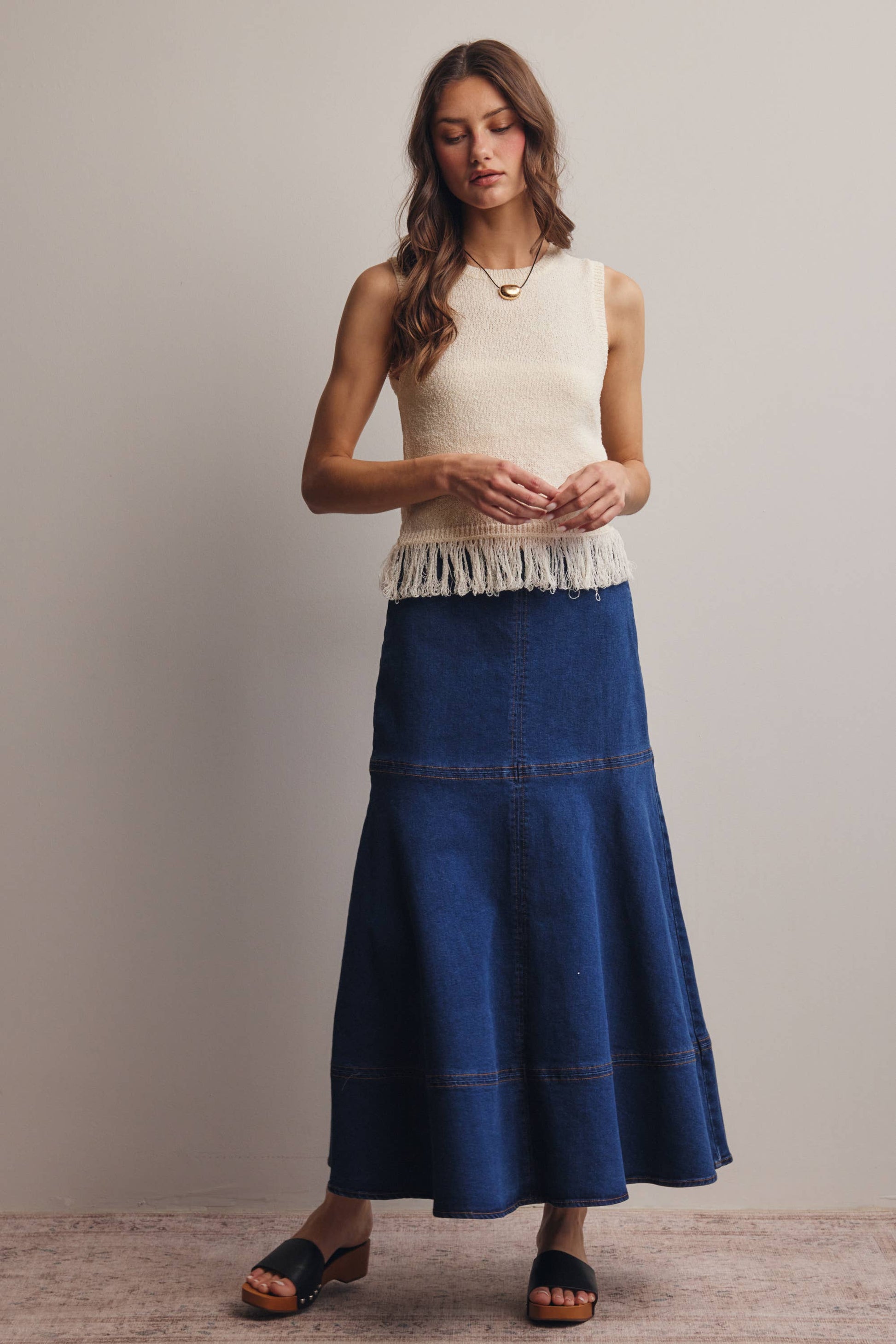 Fringe Hem Sleeveless Knit Top