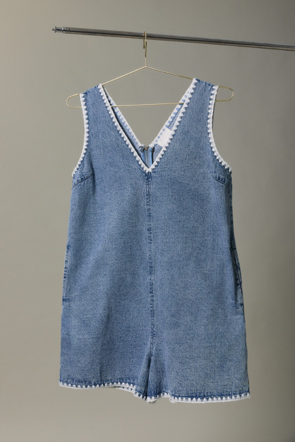 V-NECK SLEEVELESS STITCH DETAIL DENIM ROMPER