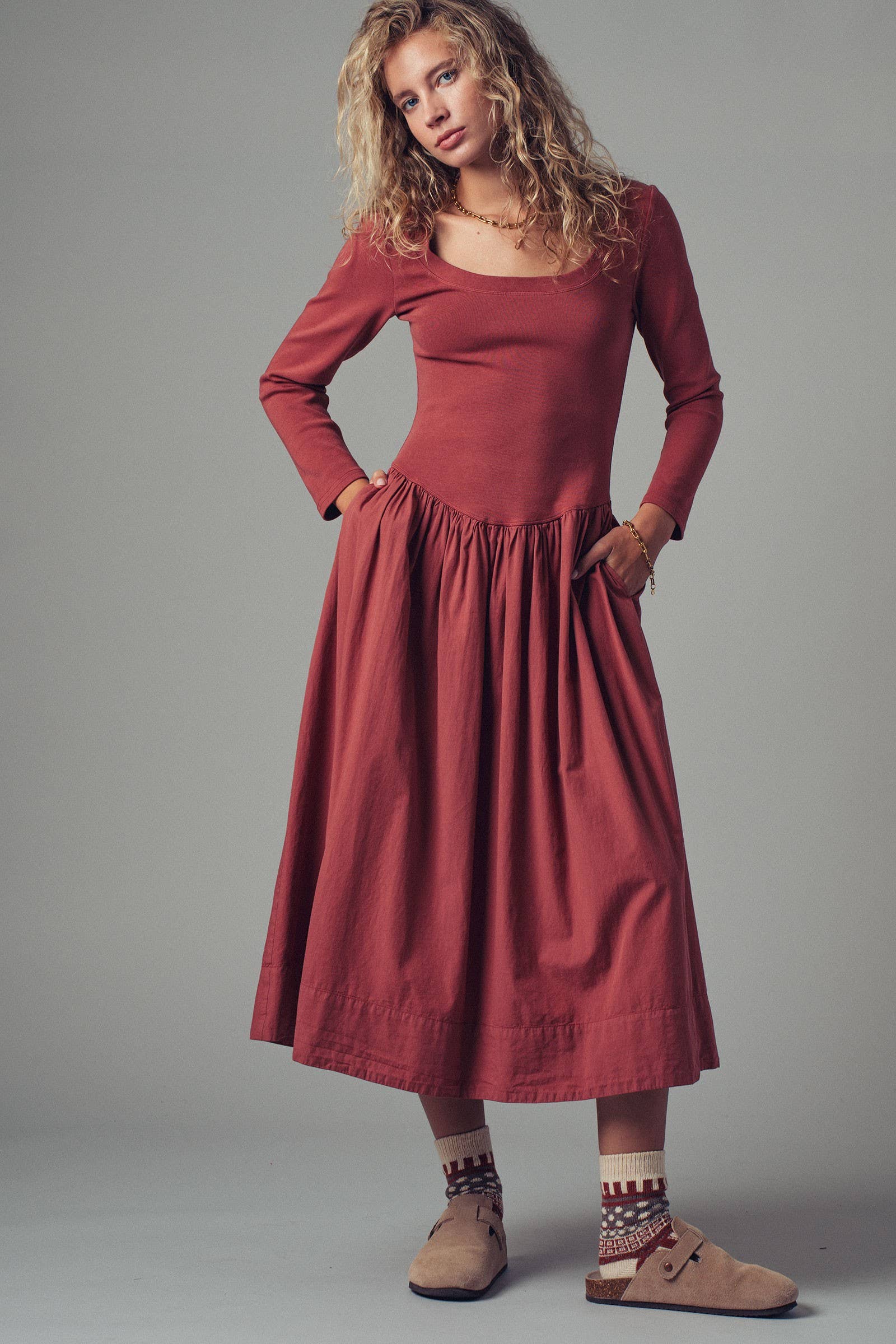 Elegant  Gathered Midi Dress