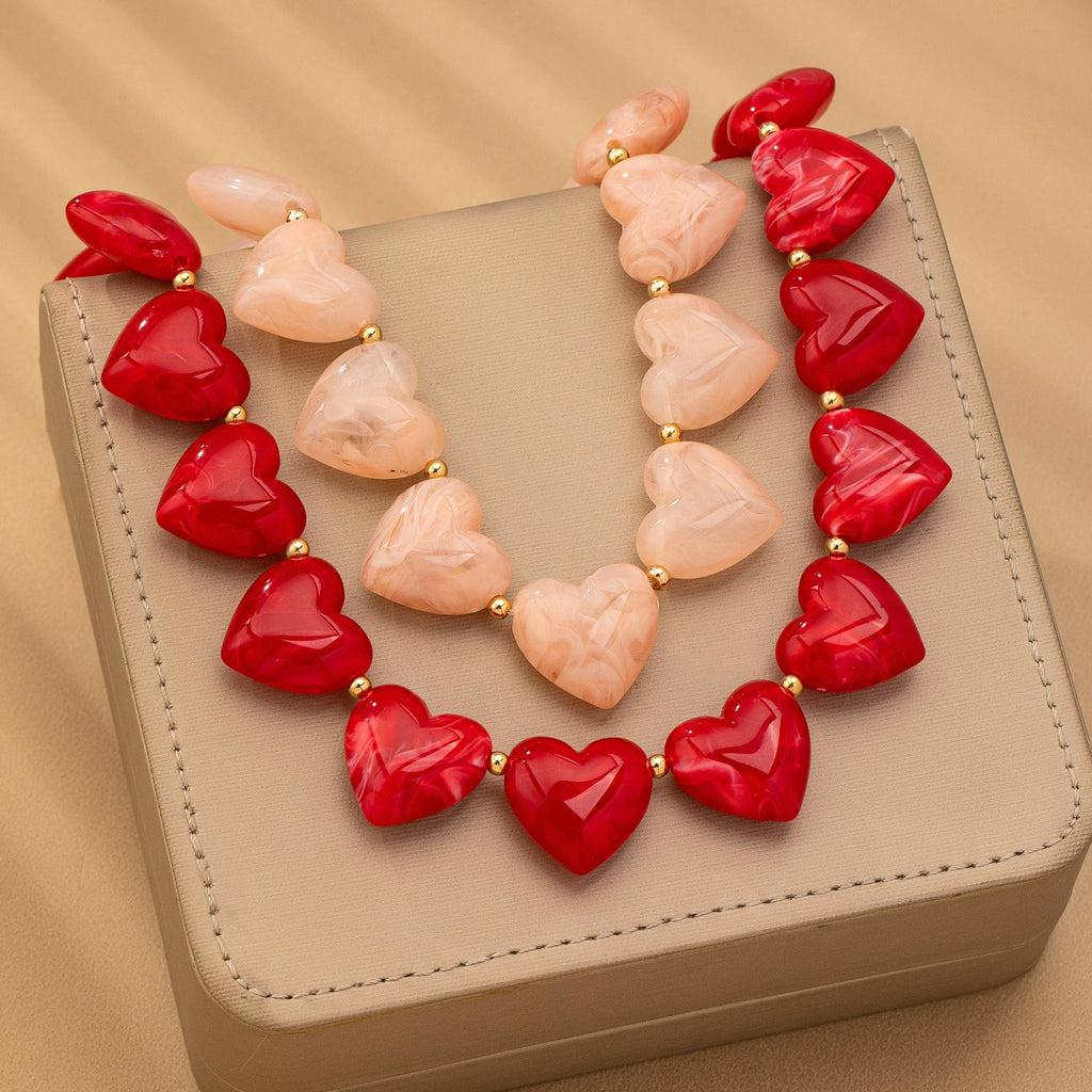 LARGE HEART SHAPE BEADED NECKLACE | 80N92654