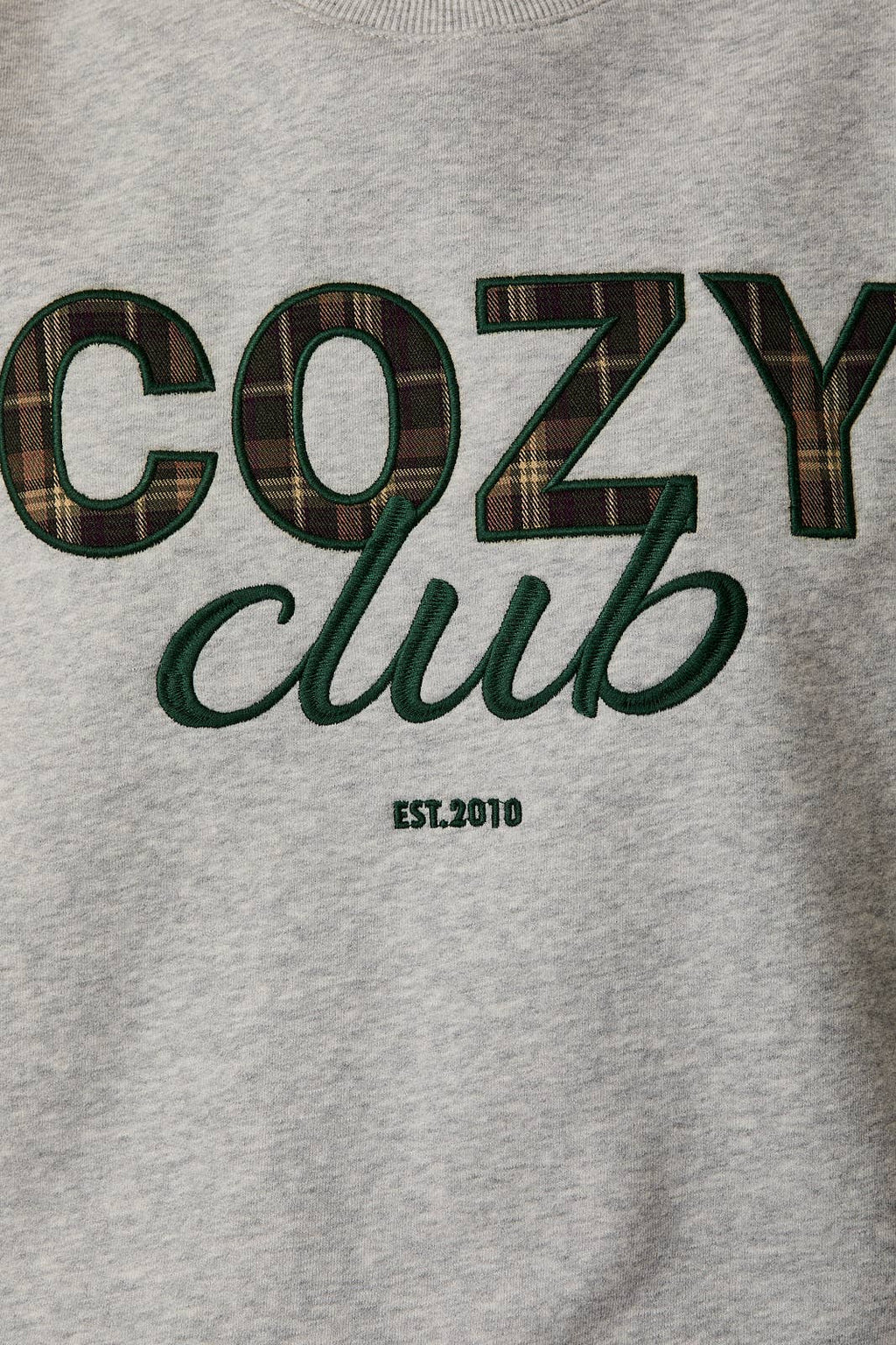 "COZY CLUB" EMBO SWEATSHIRT