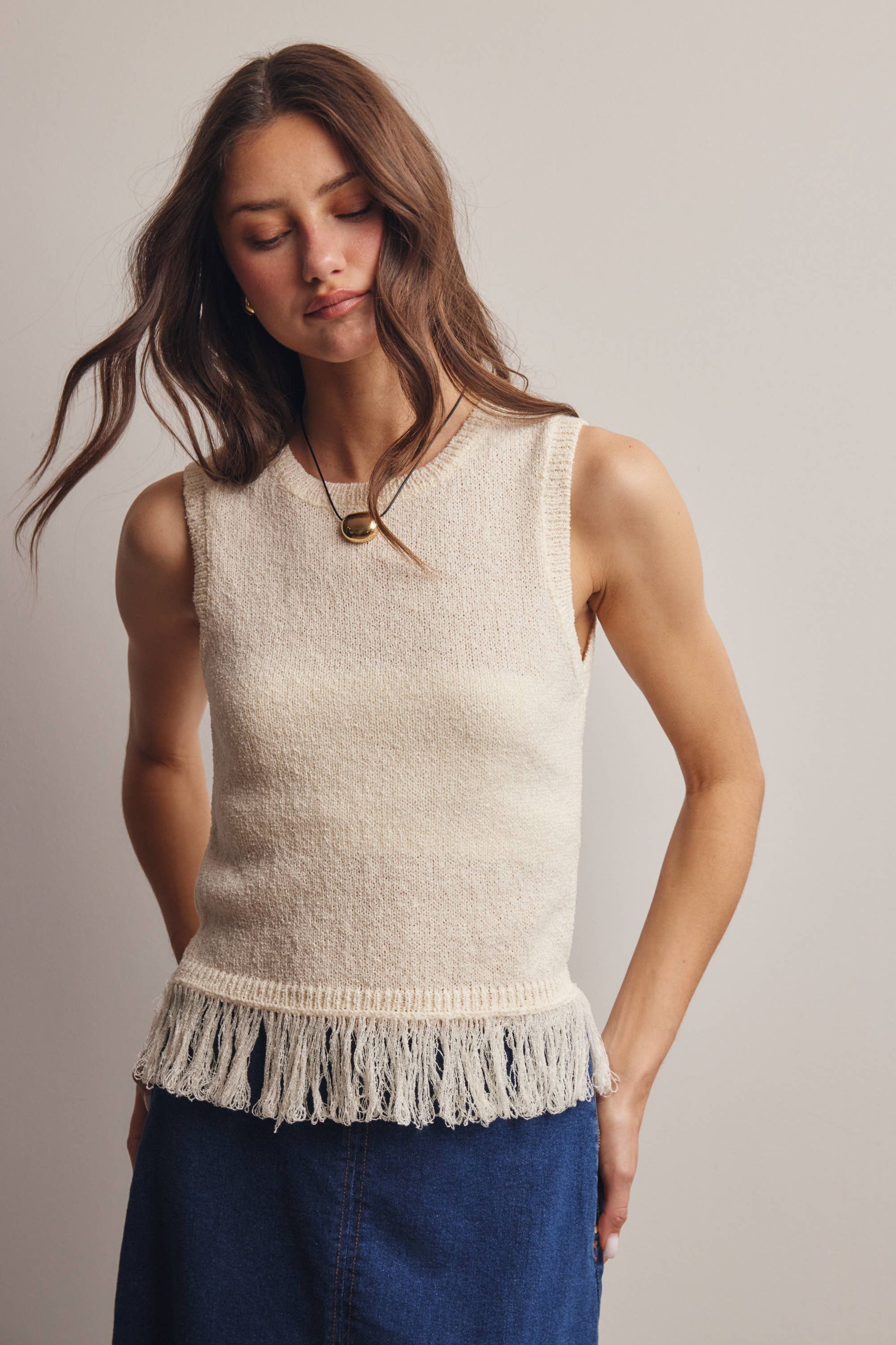 Fringe Hem Sleeveless Knit Top
