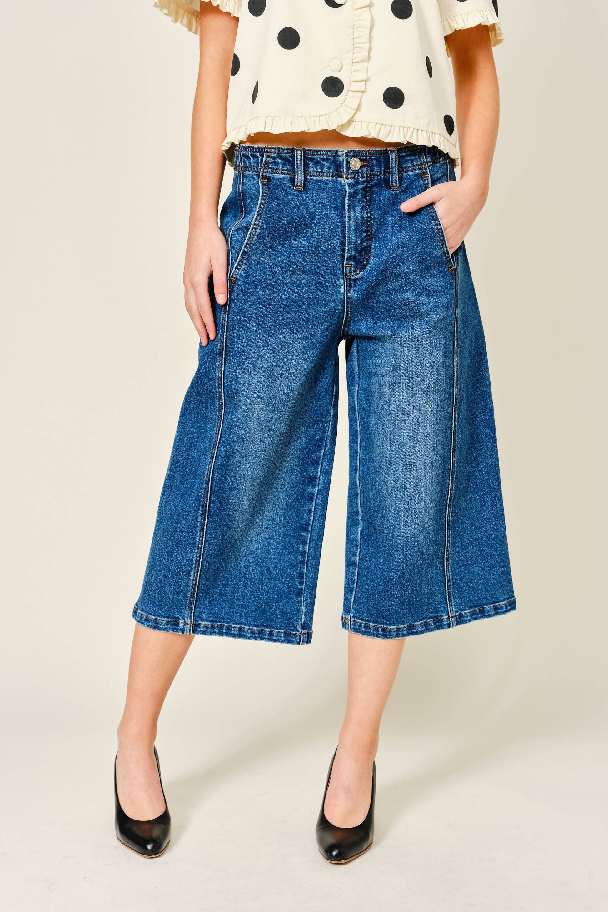 SIDE LINE BERMUDA BARREL SHORTS