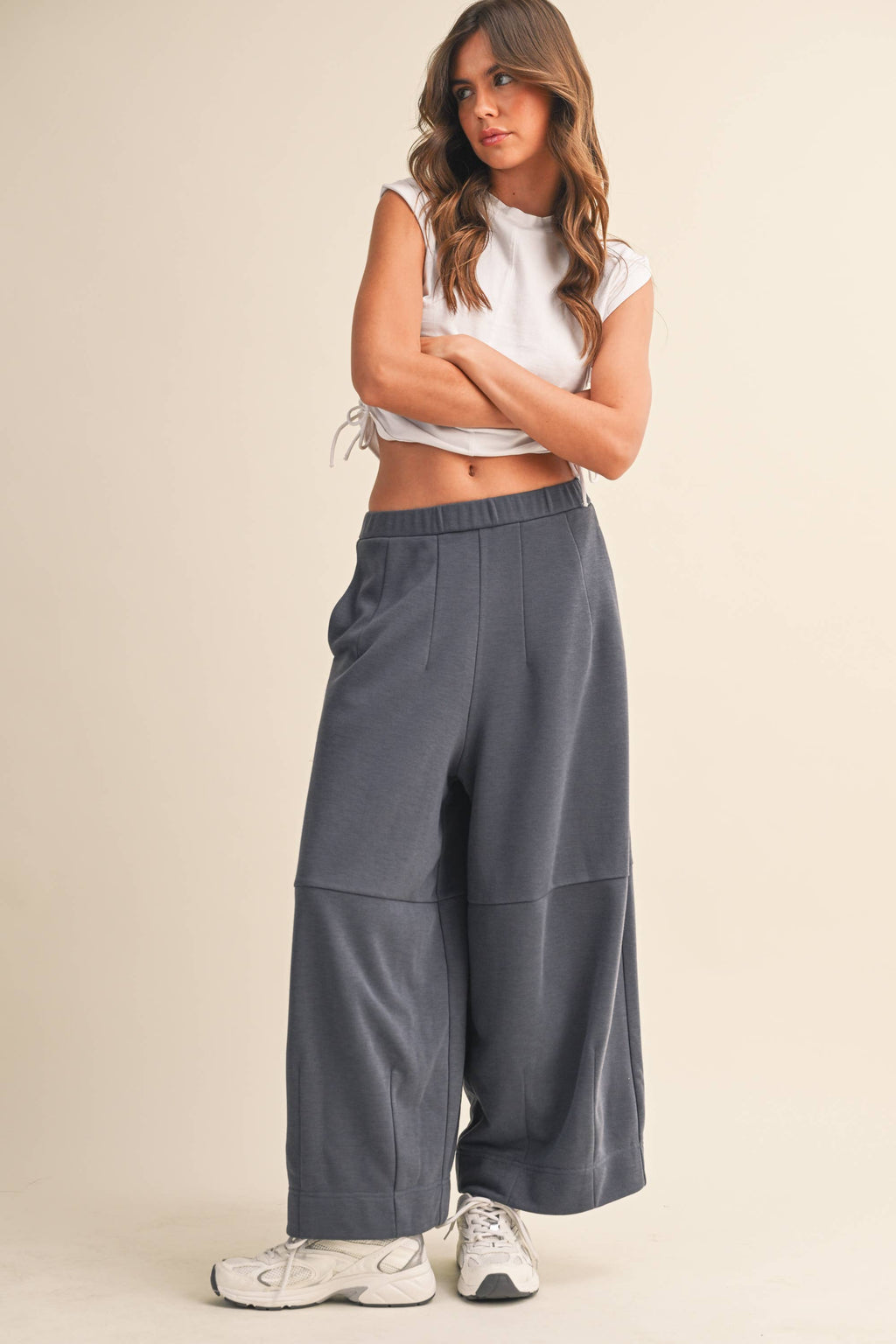 WIDE LEG RELAXED FIT SWEATPANTS WITH SIDE POCKETS