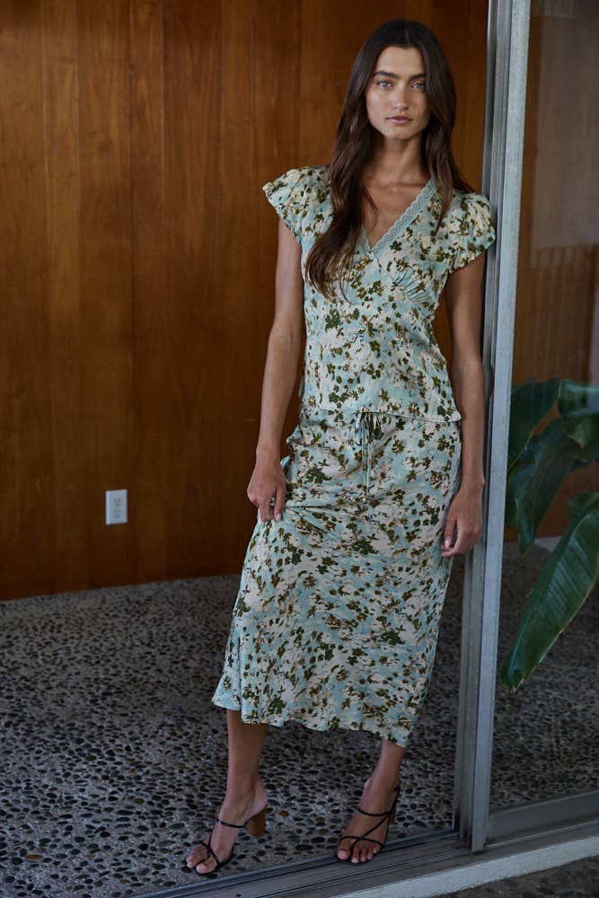 L9071B | Woven Polyester Rayon Floral Print Midi Skirt