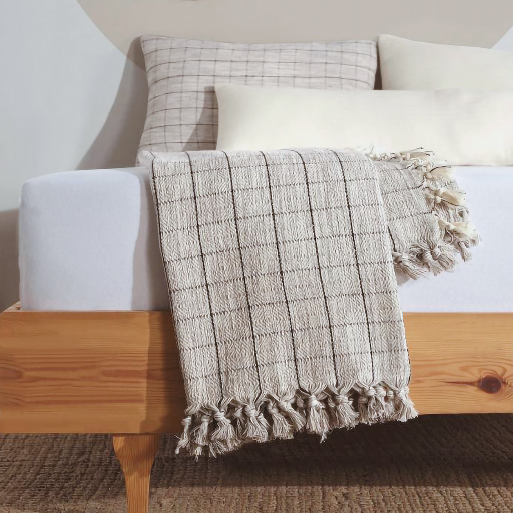 Cream Checkered Farmhouse Throw Blanket & Bedspread