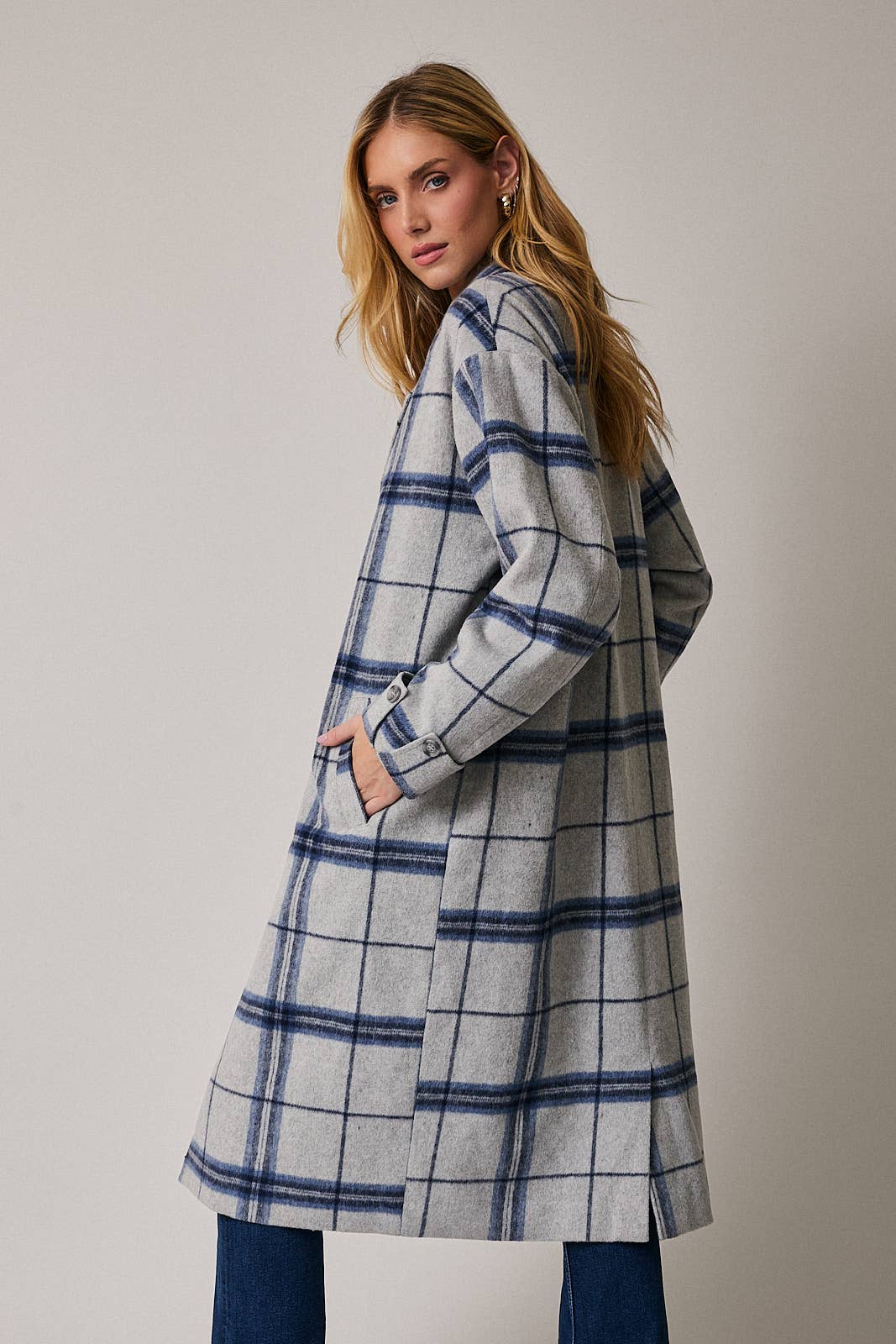 LONG SLEEVE COAT IN PLAID