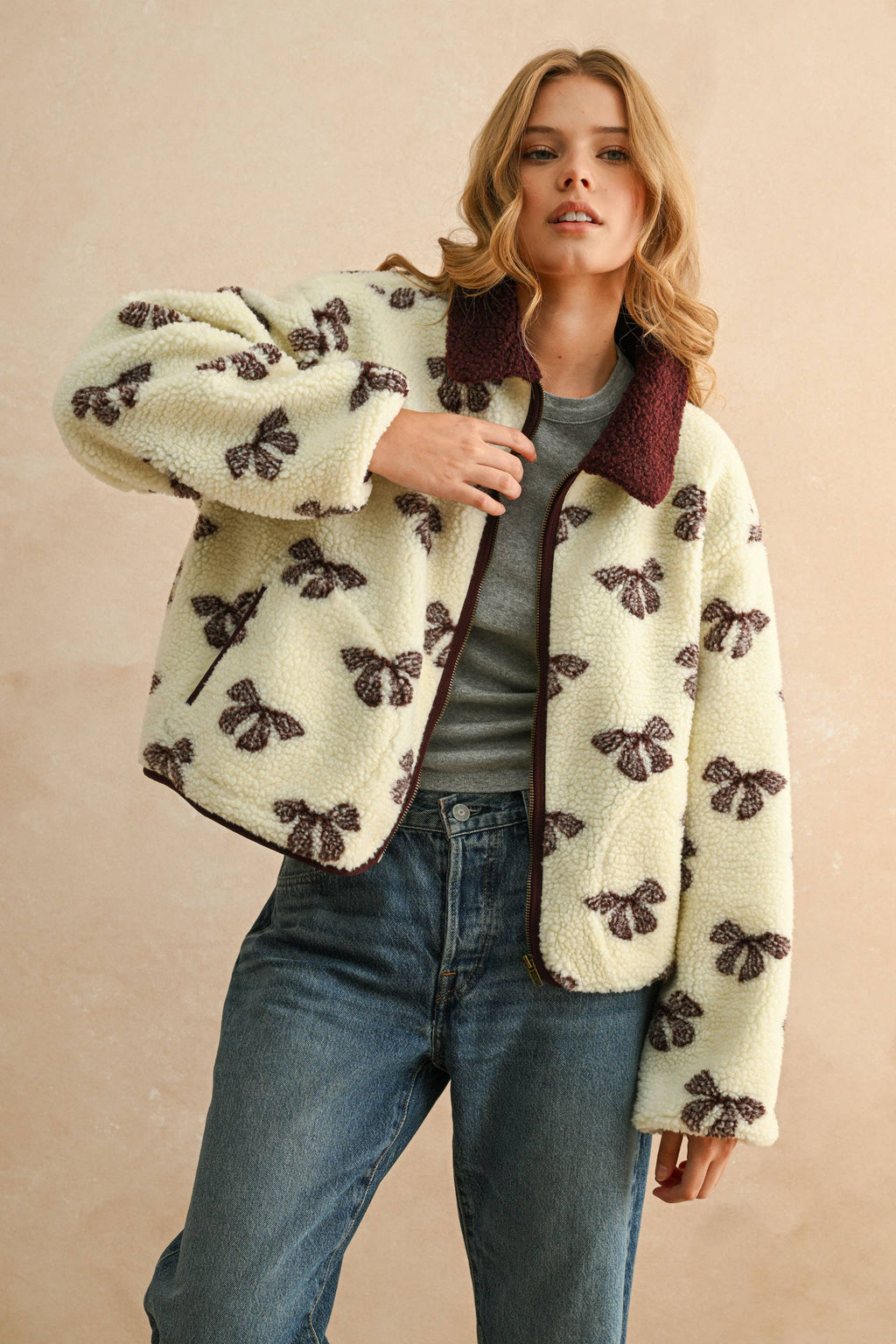 BOW PATTERN SHERPA JACKET