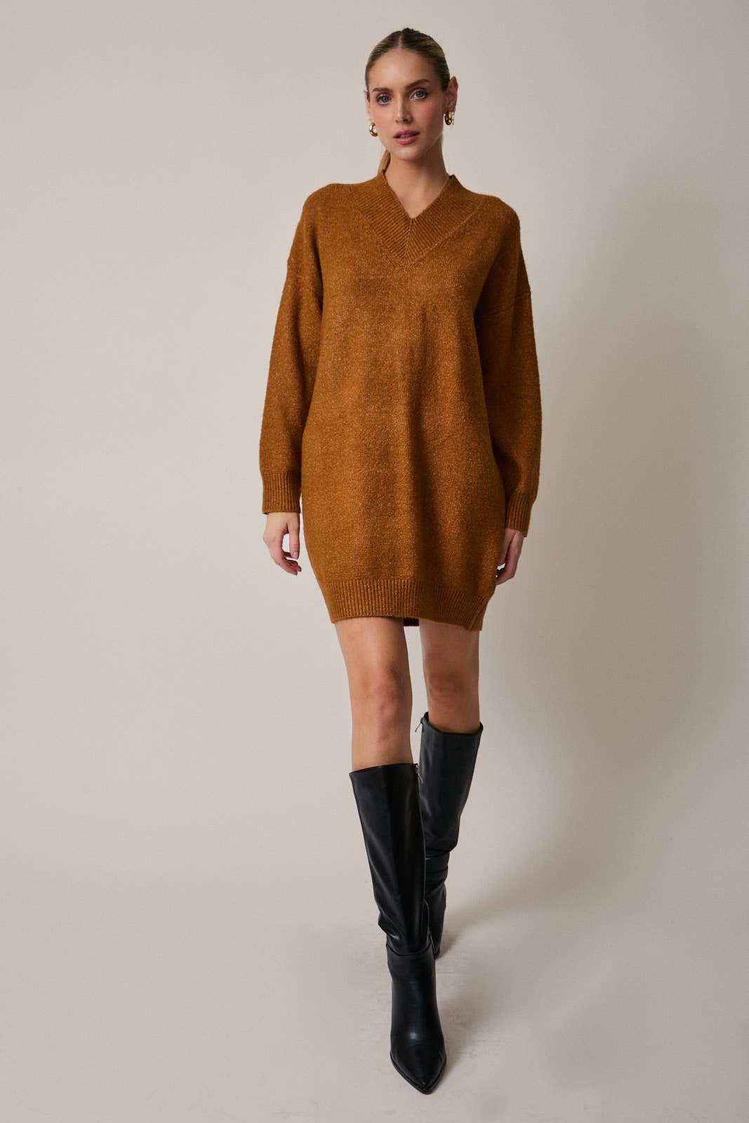 V-NECK LONG SLEEVE TUNIC SWEATER DRESS