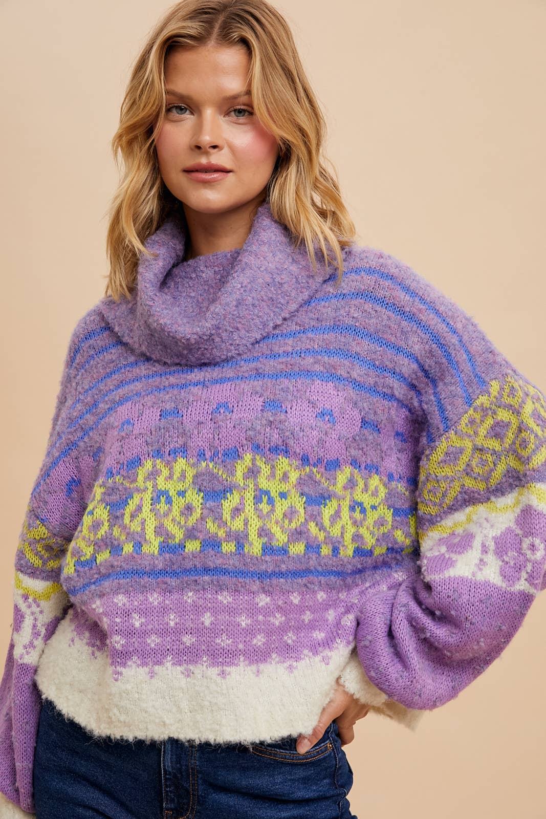 MULTI COLORED KNITTED TURTLENECK