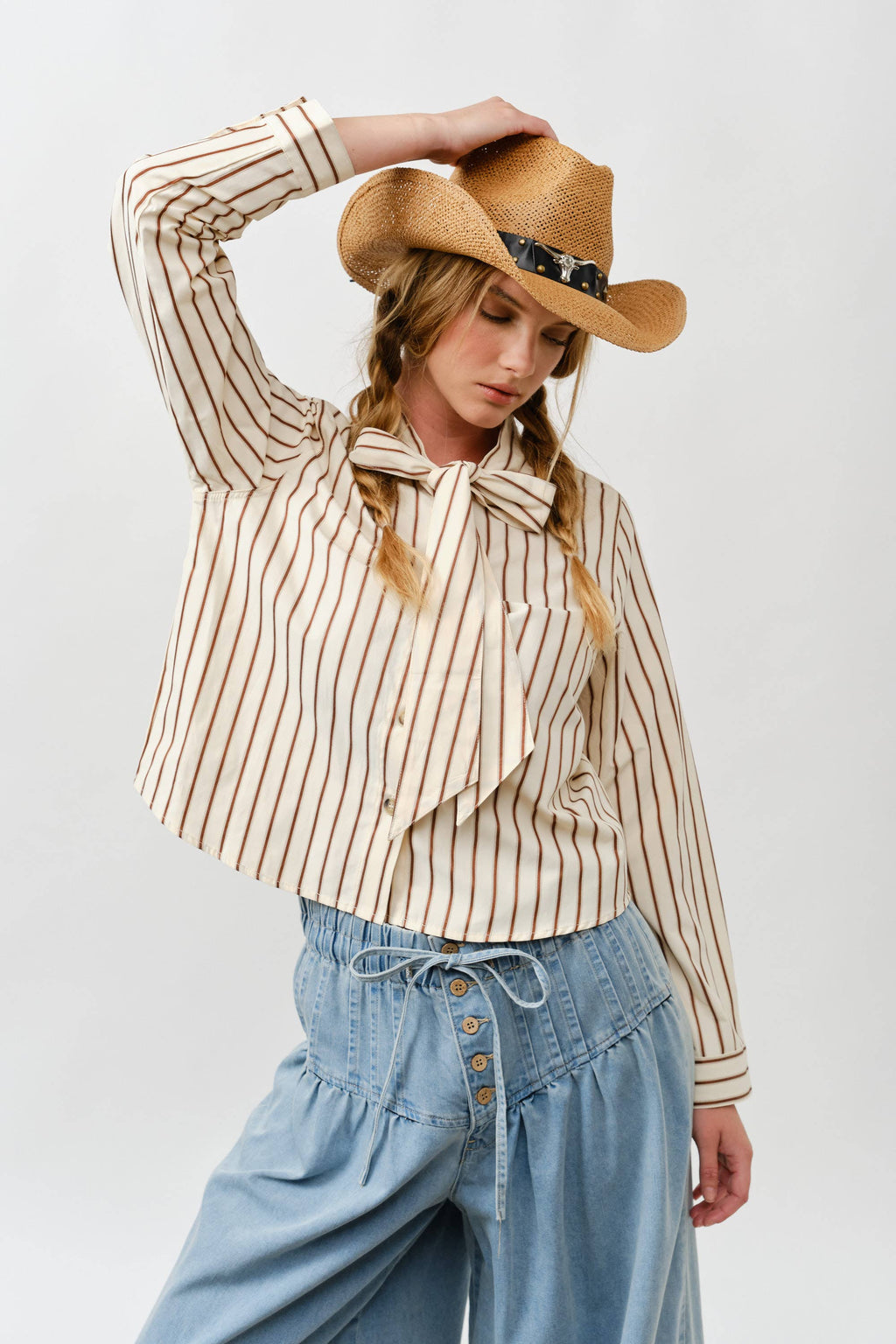 STRIPED BOW TIE SHIRT - BEIGE