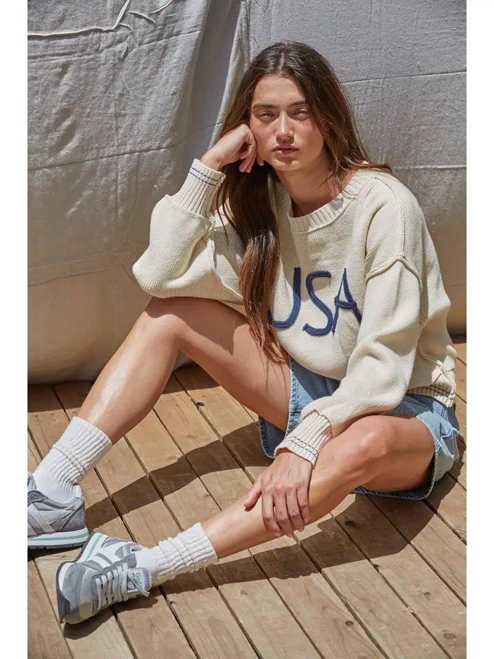 KNIT SWEATER PULLOVER TOP USA EMBROIDERED