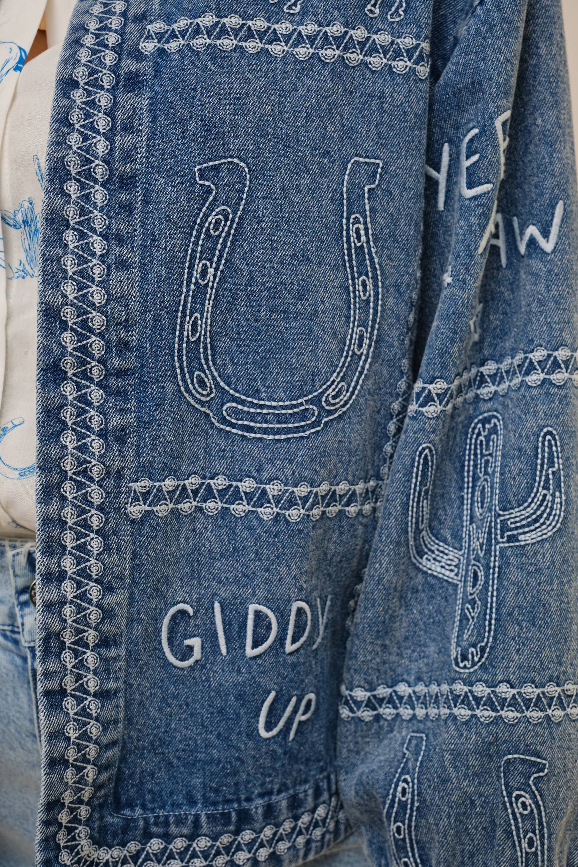Western Embroidery Puff Sleeve Denim Jacket