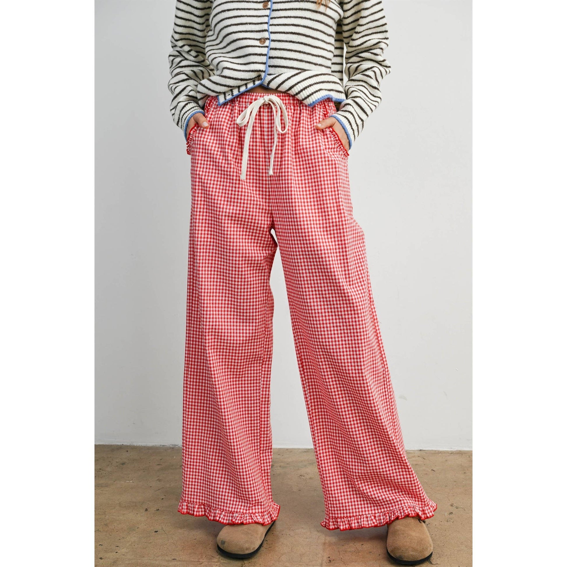 Gingham Ruffle Hem Cropped Pants