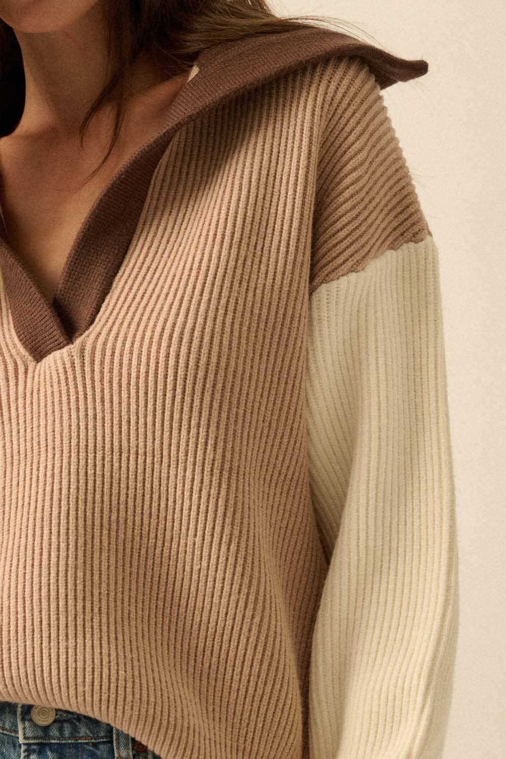 Colorblock Ribbed Knit Flap-Collar V-Neck Sweater
