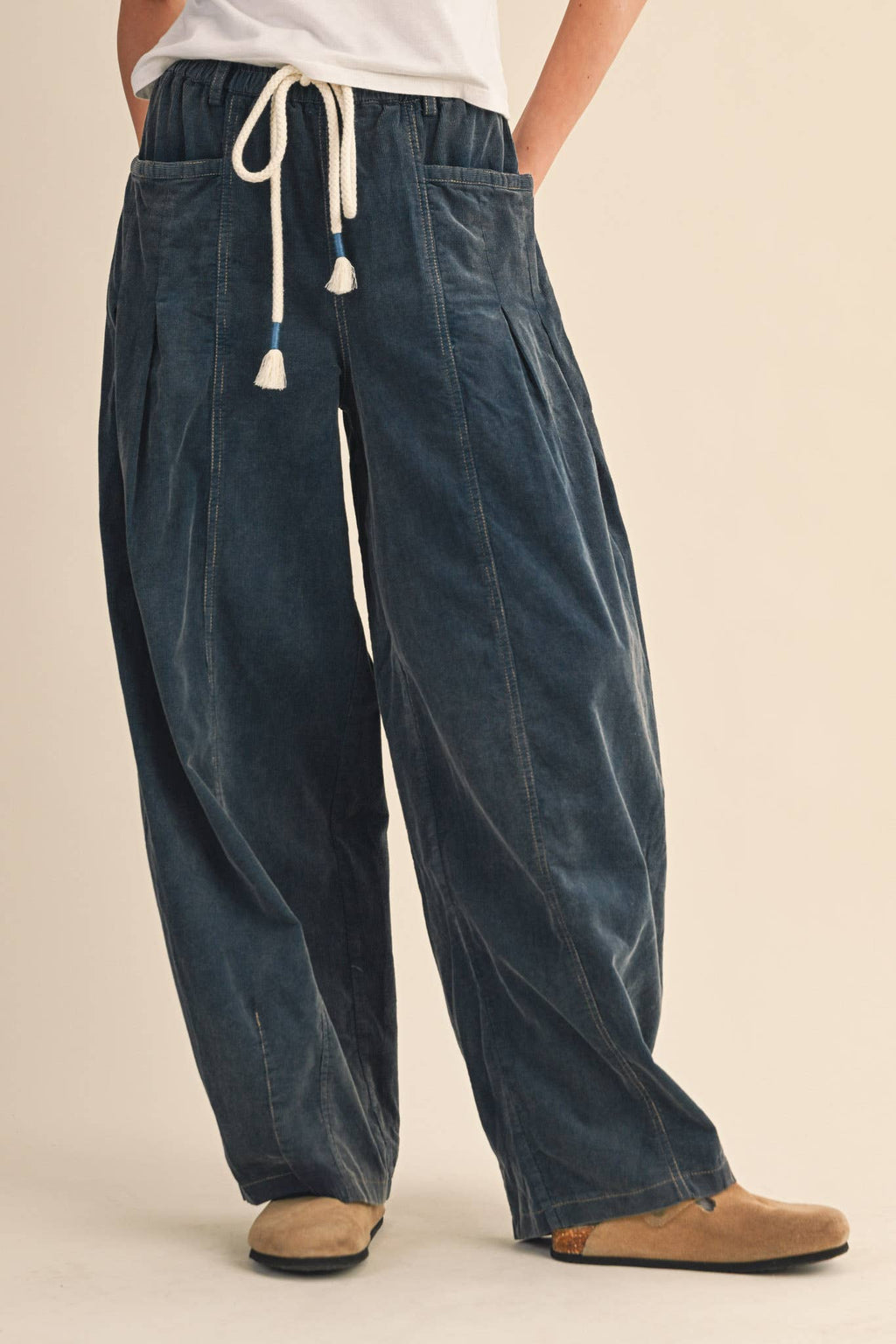 WASHED CORDUROY PLEATED BARREL PANTS MP4155