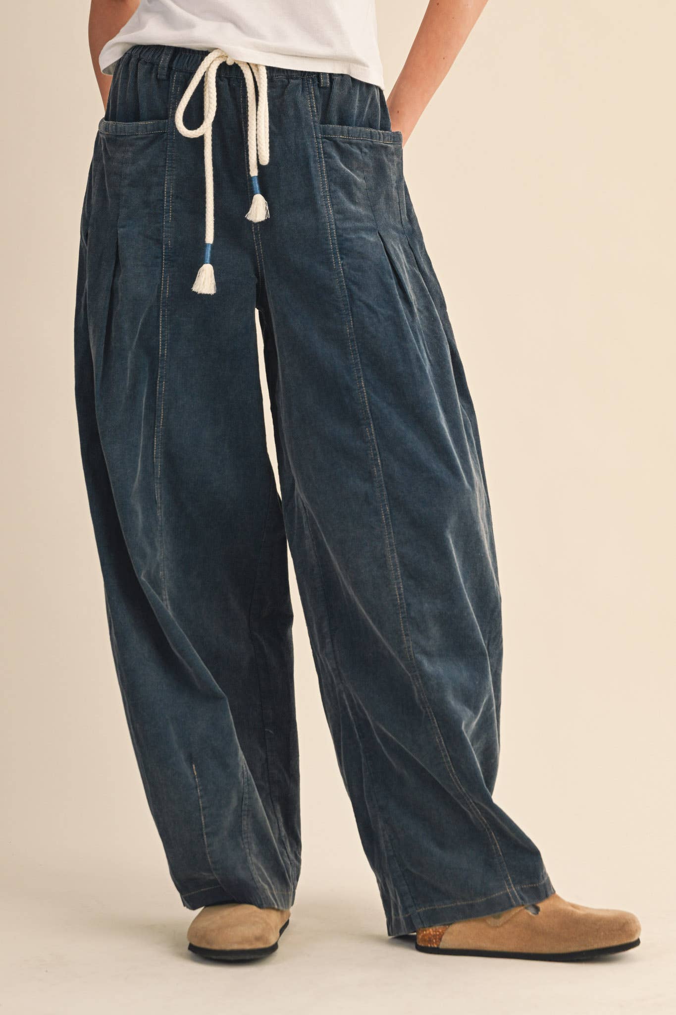 WASHED CORDUROY PLEATED BARREL PANTS MP4155