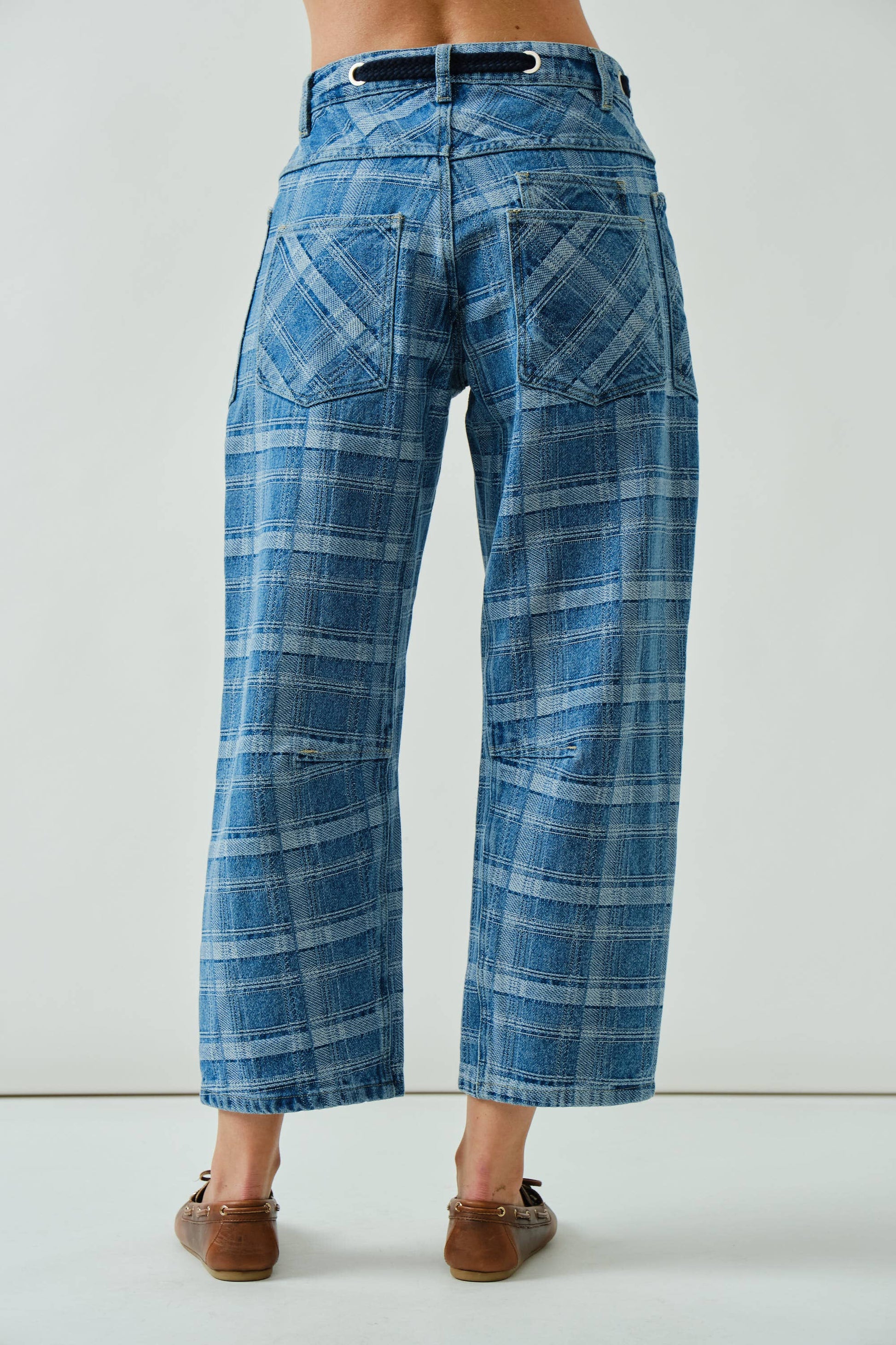 PLAID SEMI BARREL JEANS WITH BELT
