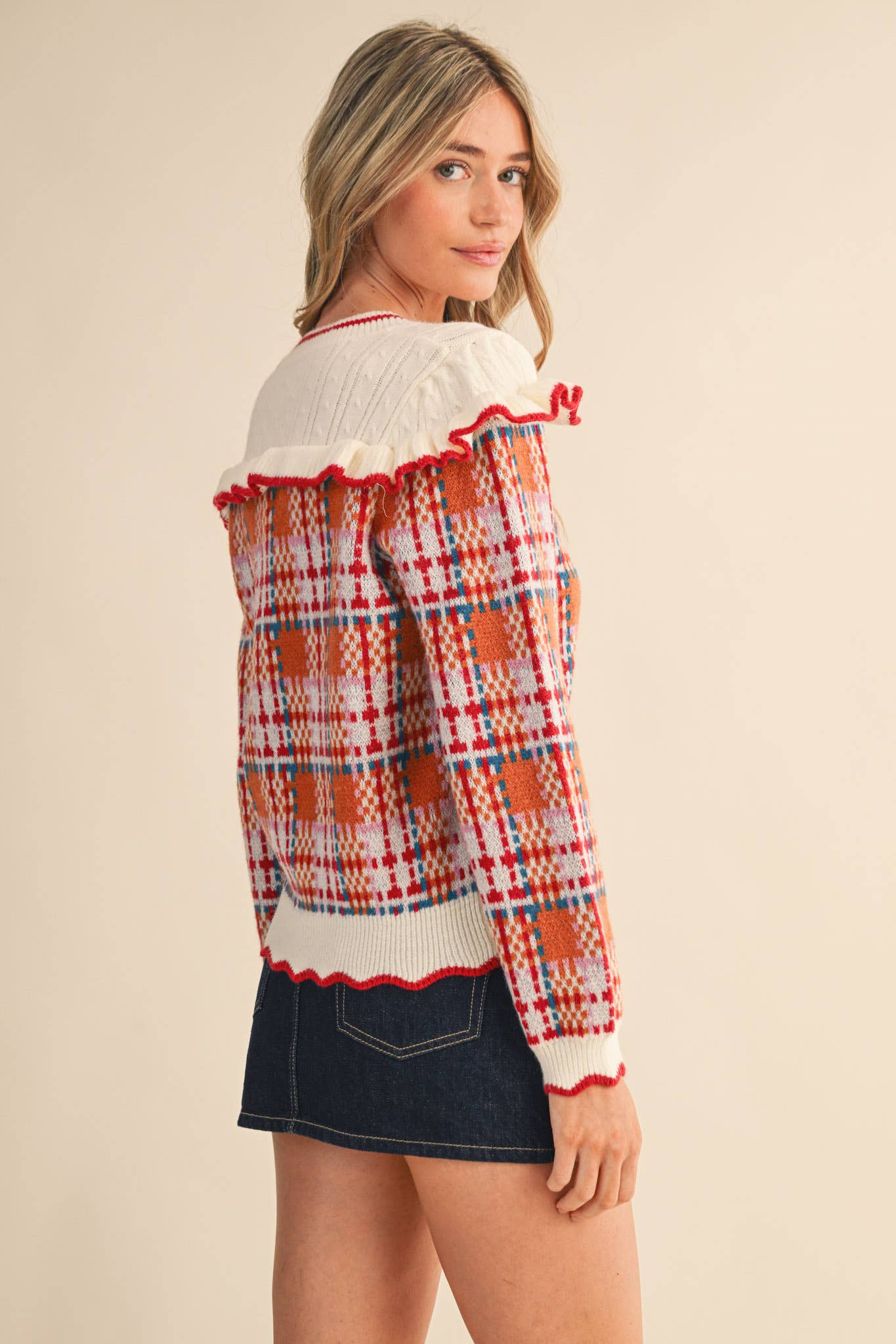 RUFFLED YOKE PLAID SWEATER CARDIGAN