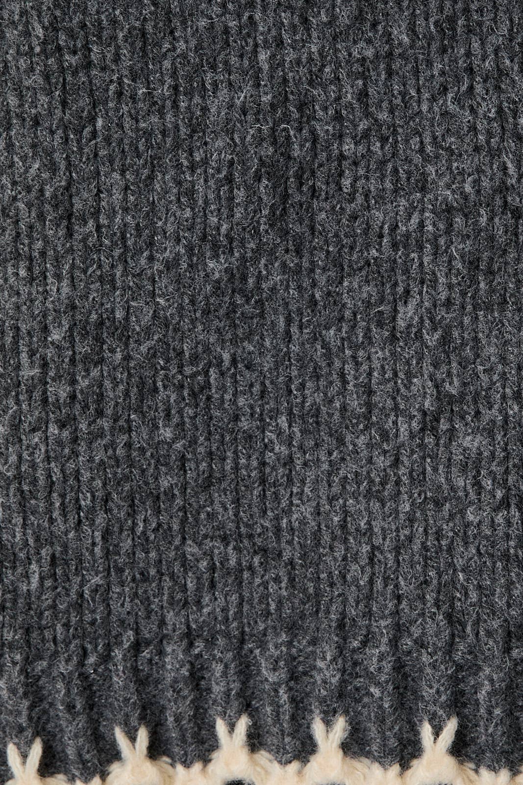 ROUND NECK LONG SLEEVE STITCH DETAIL SWEATER