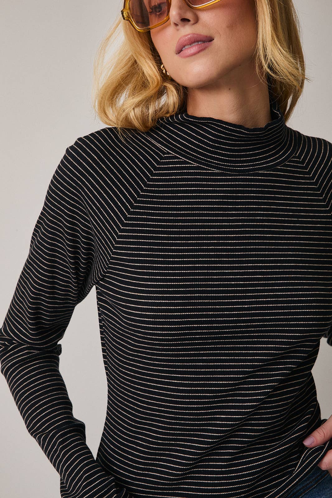 MOCK NECK RAGLAN LONG SLEEVE STRIPE KNIT TOP