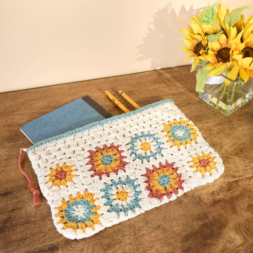 Crochet Flower Zipper Pouch