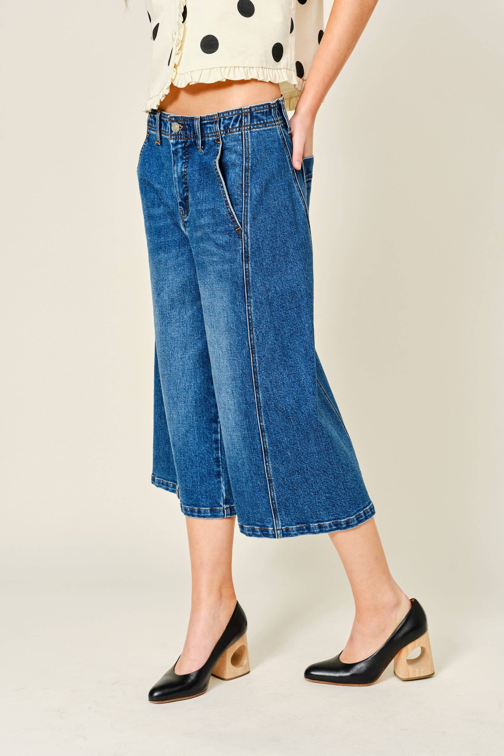 SIDE LINE BERMUDA BARREL SHORTS