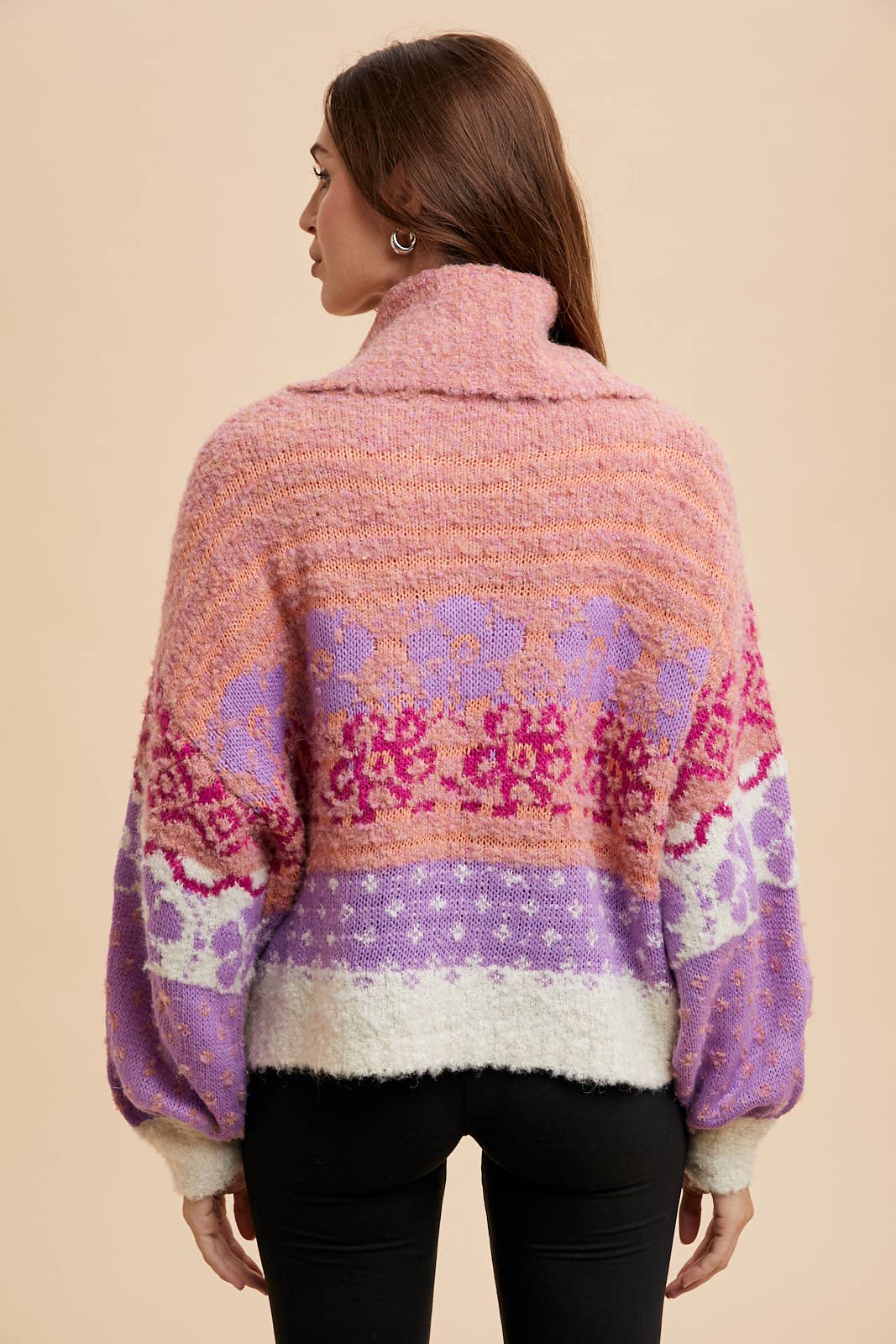 MULTI COLORED KNITTED TURTLENECK