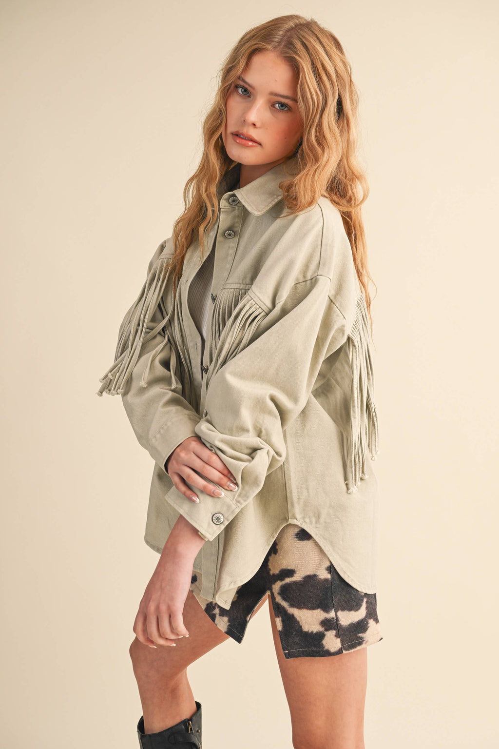 FRINGE DENIM BUTTON DOWN JACKET
