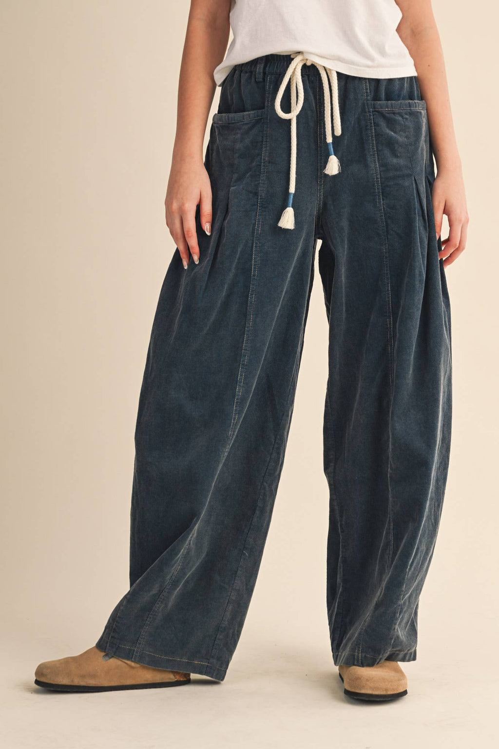 WASHED CORDUROY PLEATED BARREL PANTS MP4155