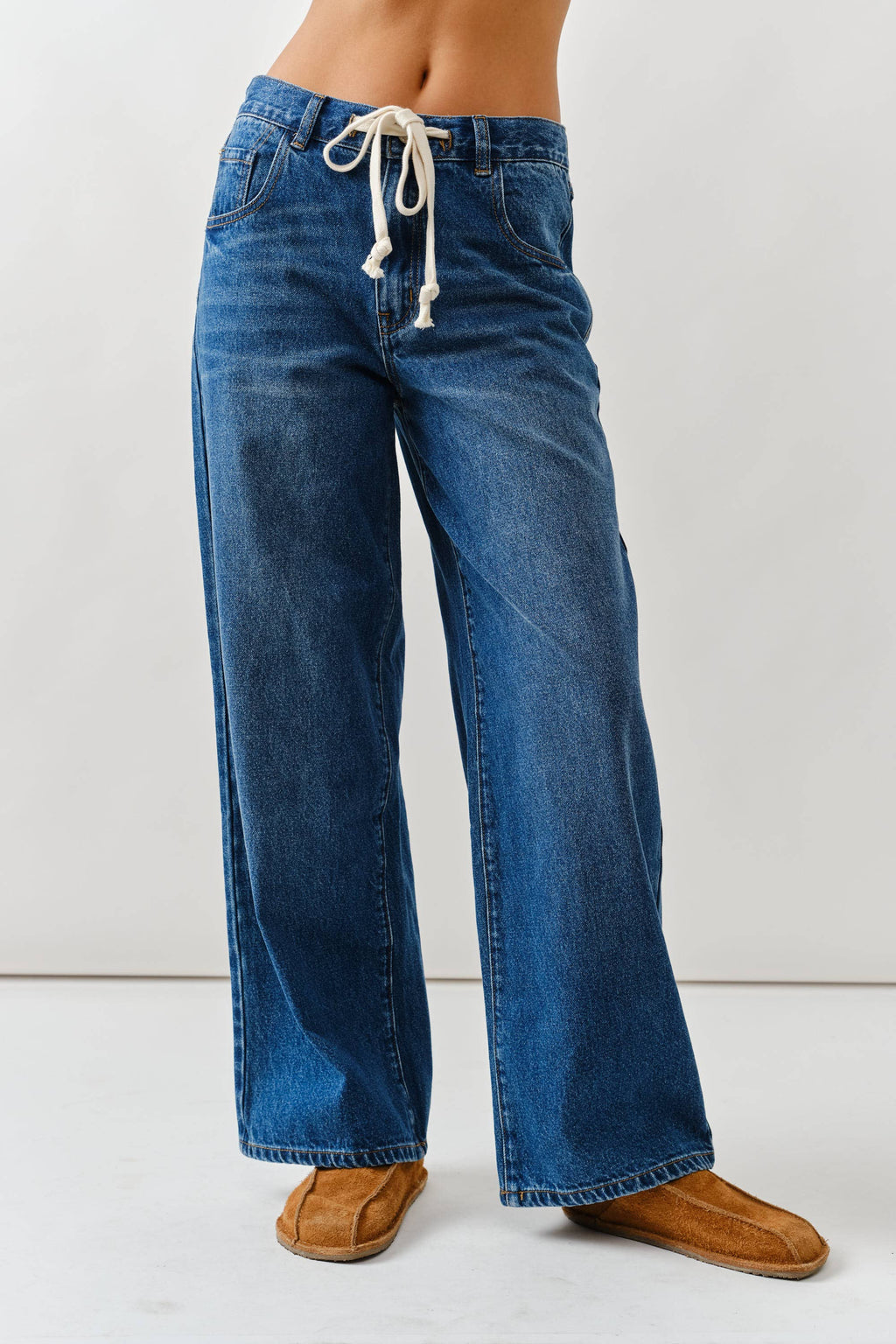 DRAWSTRING WAIST BOTTOM FLY STRAIGHT JEANS