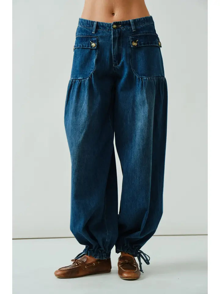 AJP5395- Soft Denim Lotus Jeans