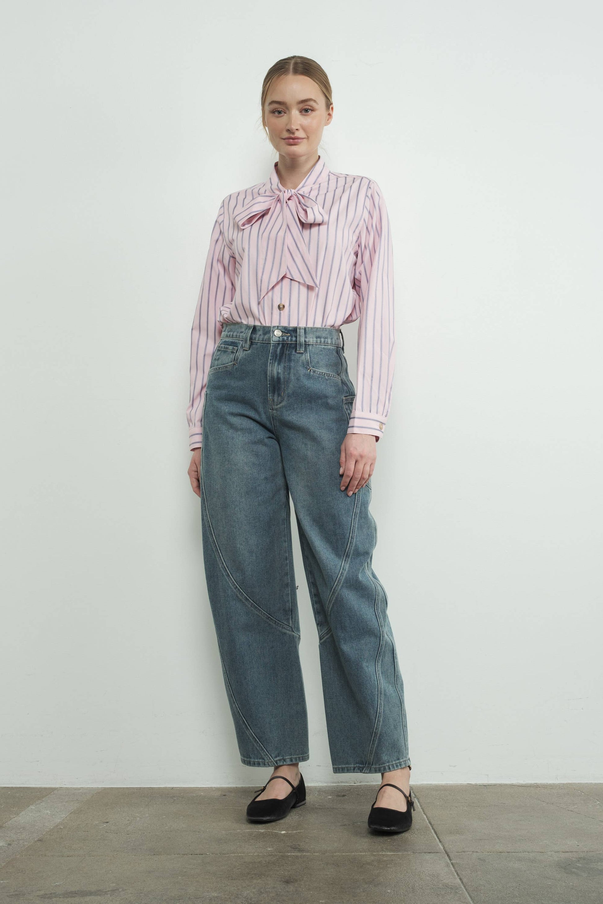 STRIPED BOW TIE SHIRT - BEIGE