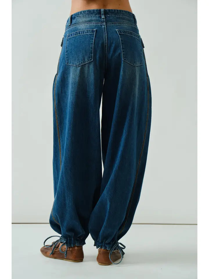 AJP5395- Soft Denim Lotus Jeans