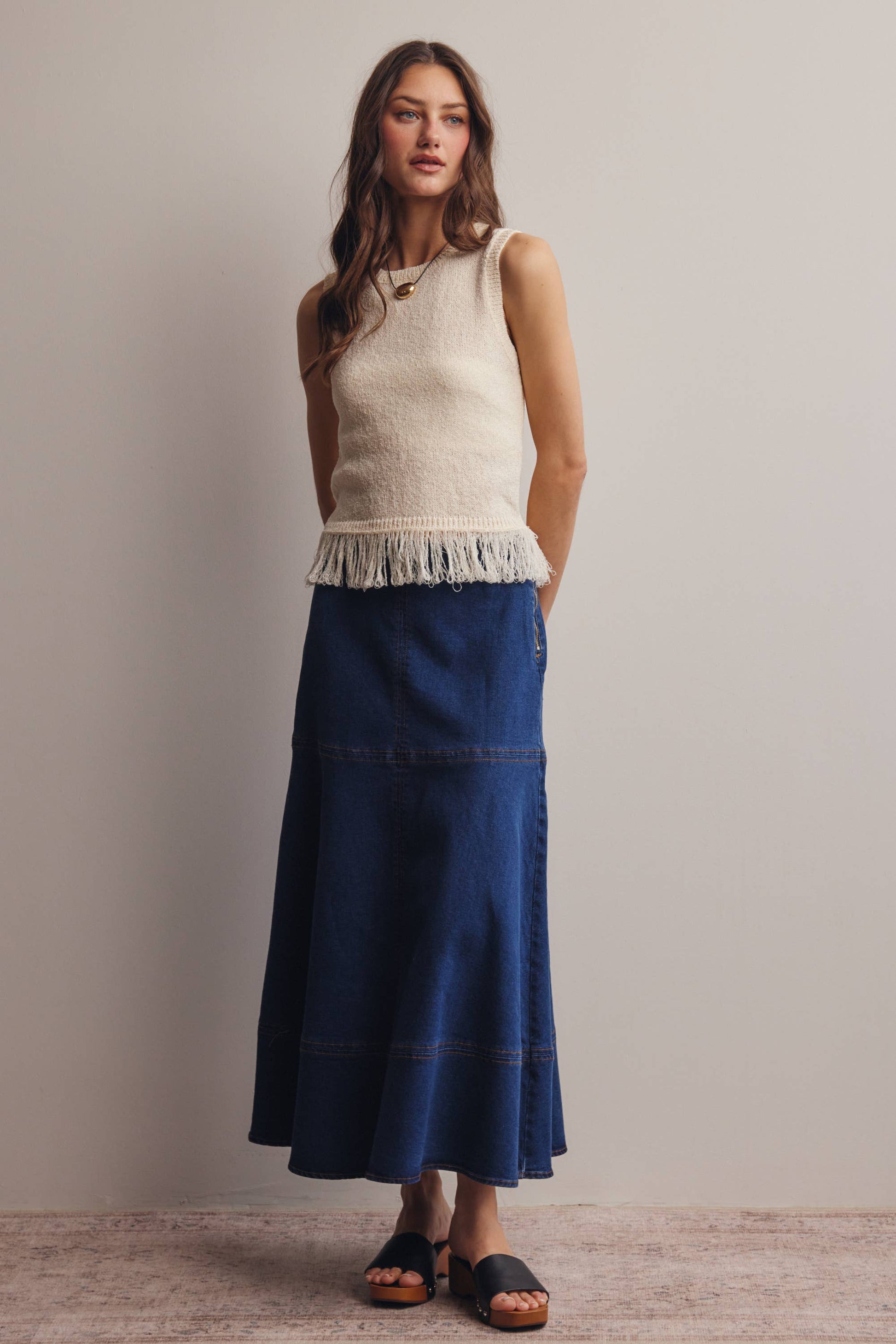 Fringe Hem Sleeveless Knit Top