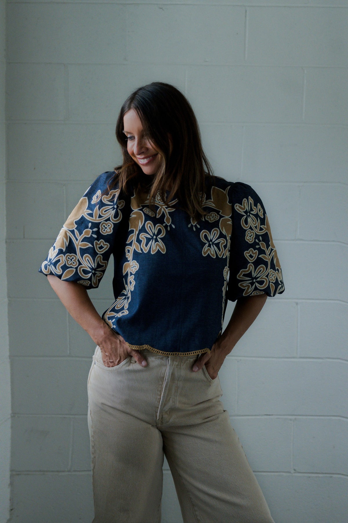 Juliana Floral Embroidered Puff Sleeve Top