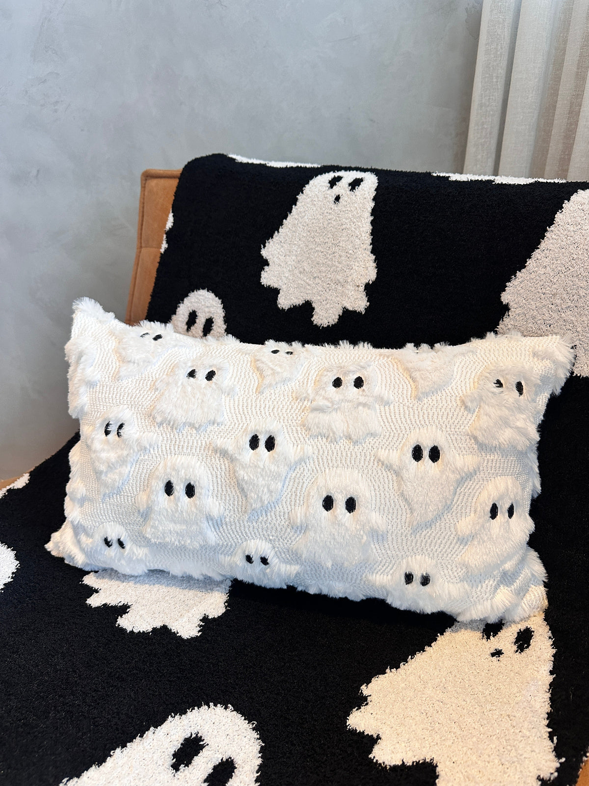 Spooky Ghost Lumbar Pillow Cover