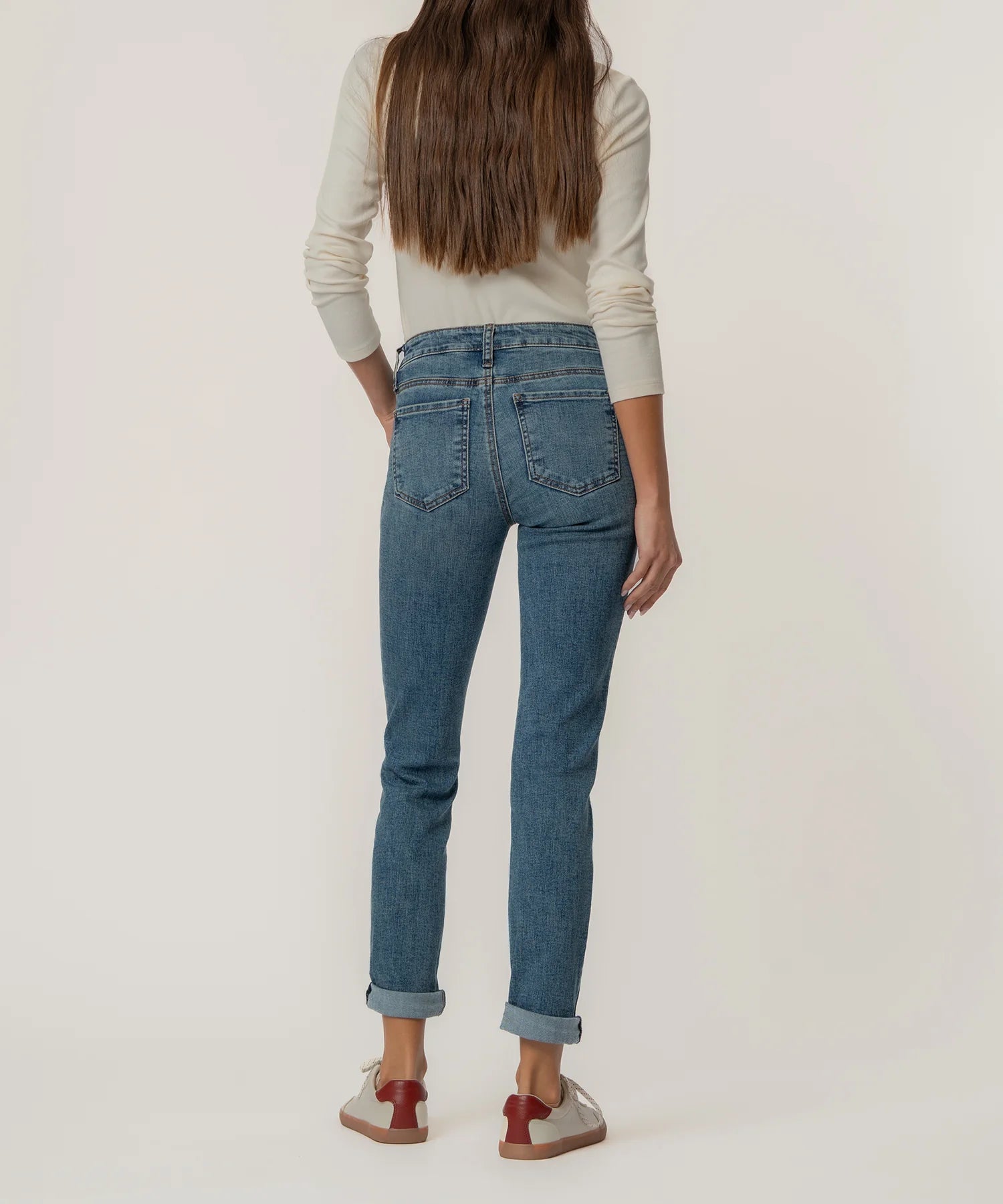 KUT- CATHERINE BOYFRIEND in ENIGMATIC