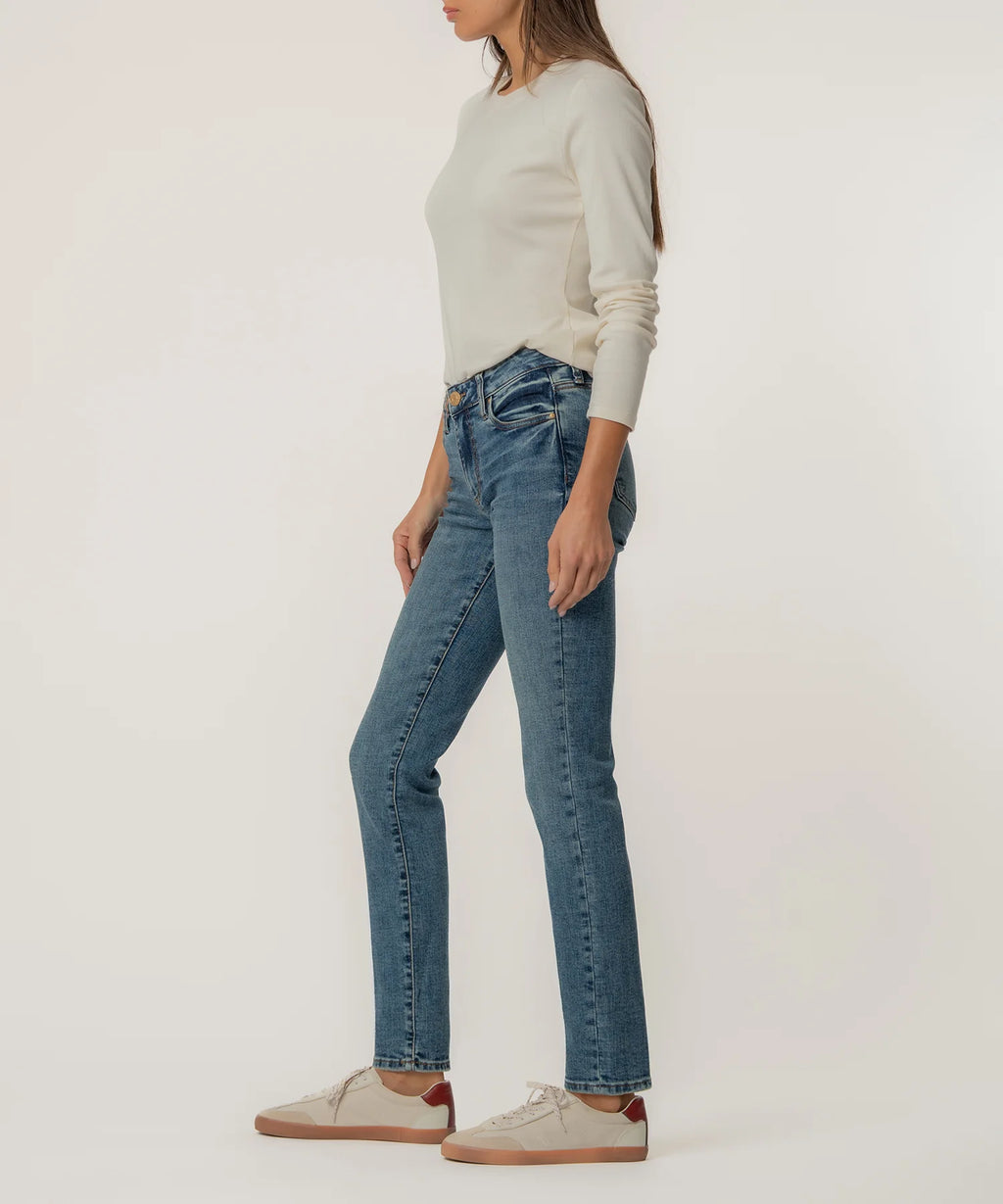 KUT- CATHERINE BOYFRIEND in ENIGMATIC