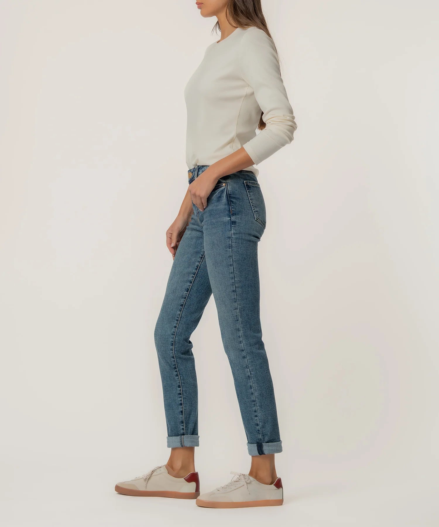 KUT- CATHERINE BOYFRIEND in ENIGMATIC