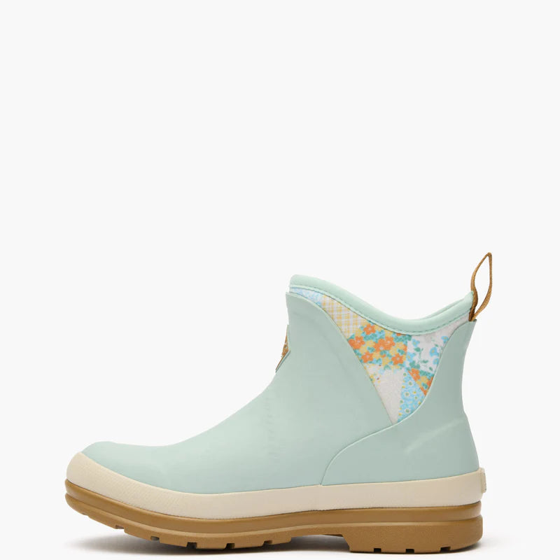 Muck Boots Women’s Liberty Slip-On 6” Boots
