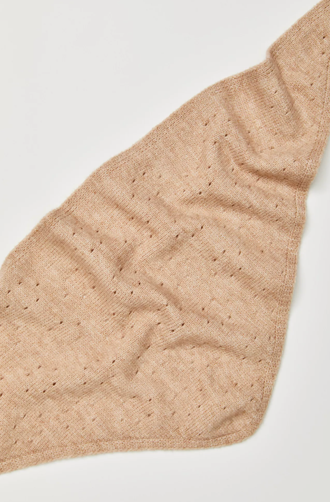 ESSENTIAL TRIANGLE SCARF FREE PEOPLE