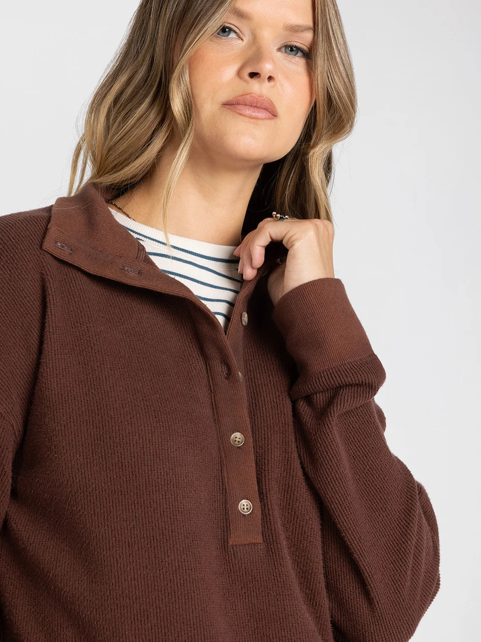 CHRISHELL HENLEY PULLOVER