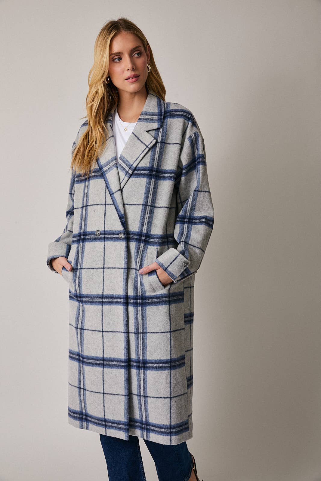 LONG SLEEVE COAT IN PLAID
