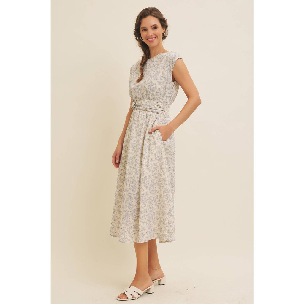 BOAT NECK PLEATED SLEEVELESS FLORAL MIDI DRESS